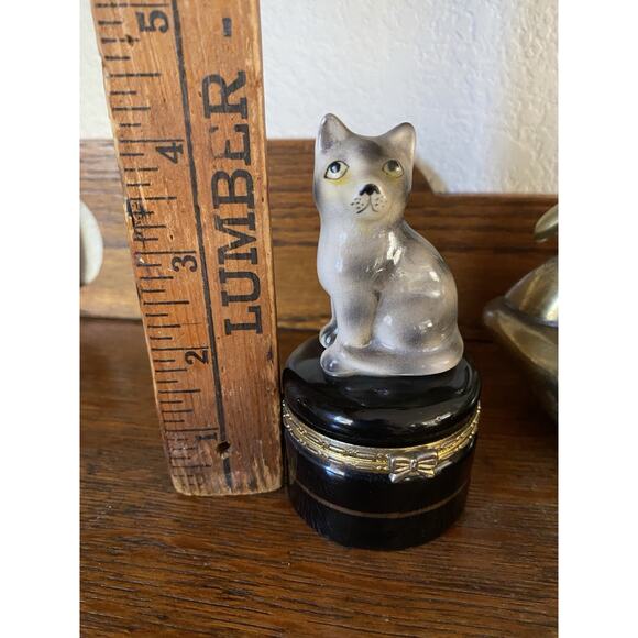 Vintage Ceramic Hinged Cat Trinket Box Bow Closure Ceramic Cat Box - Picture 5 of 5